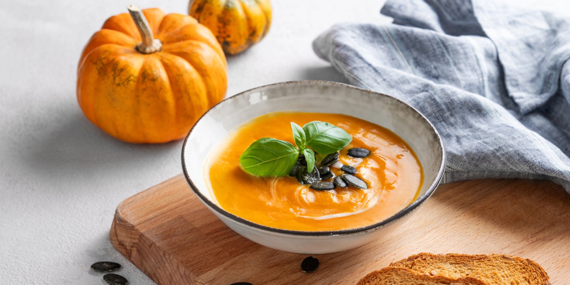 Гарбузовий суп з чорносливом