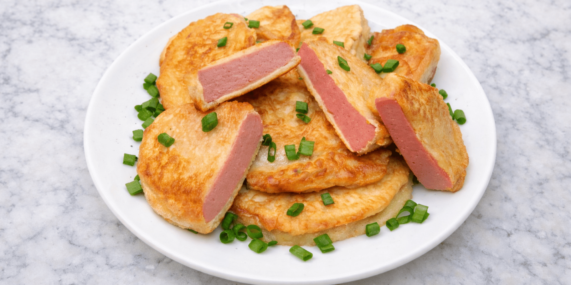 Варена ковбаса в тісті