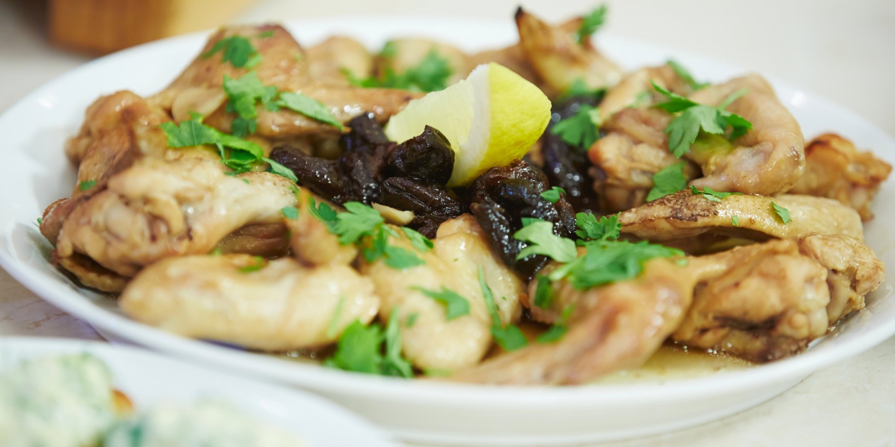 Курка з чорносливом