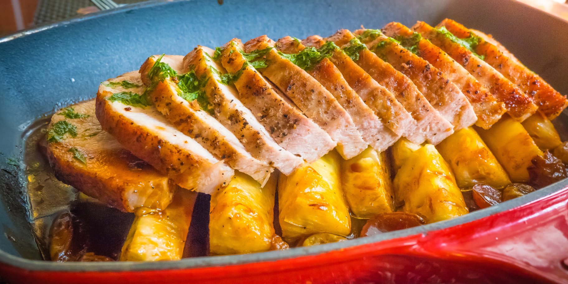 Грудка індички з ананасом