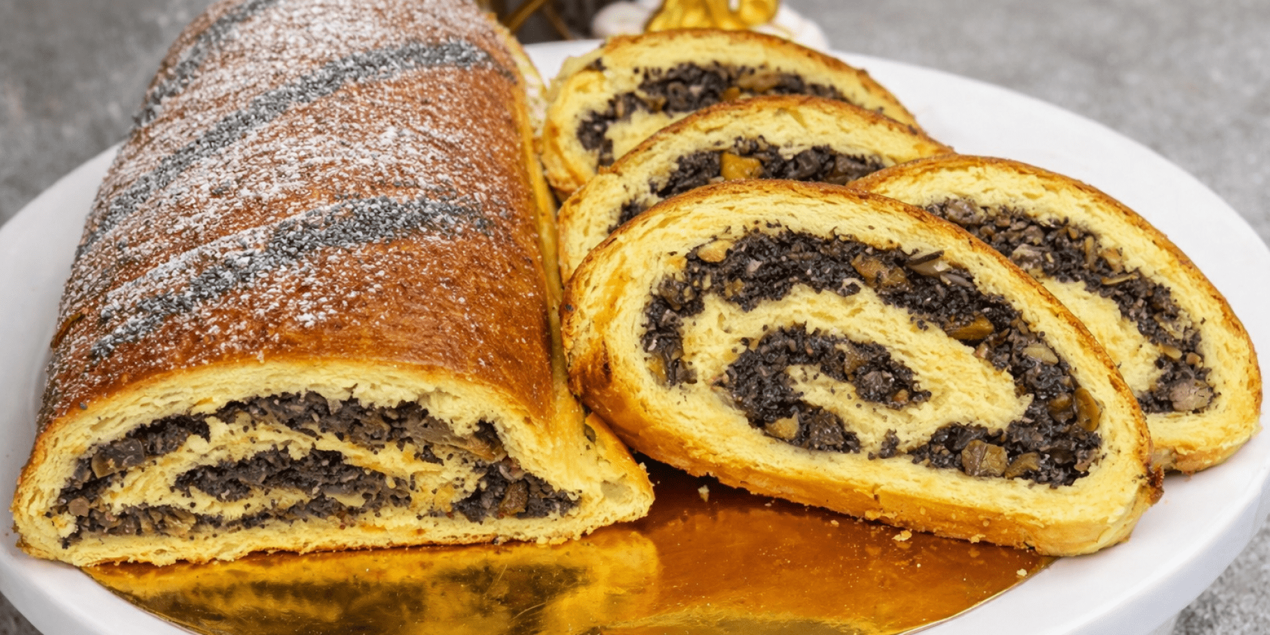 Святковий завиванець із маком