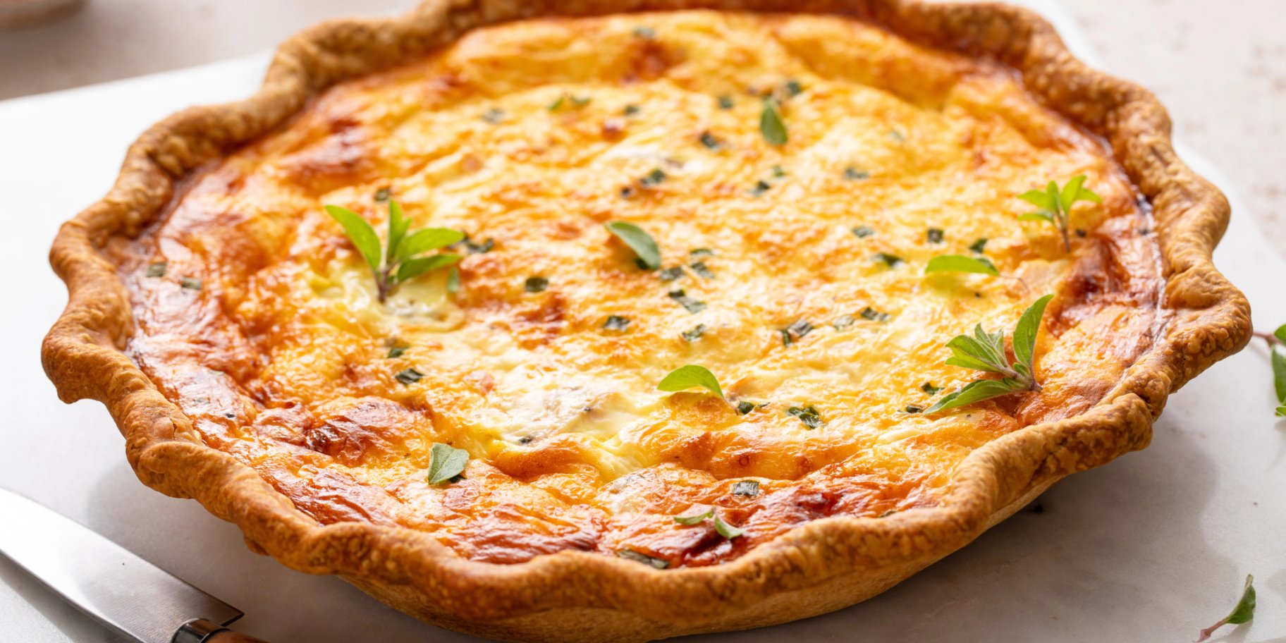 Кіш з зеленою цибулею