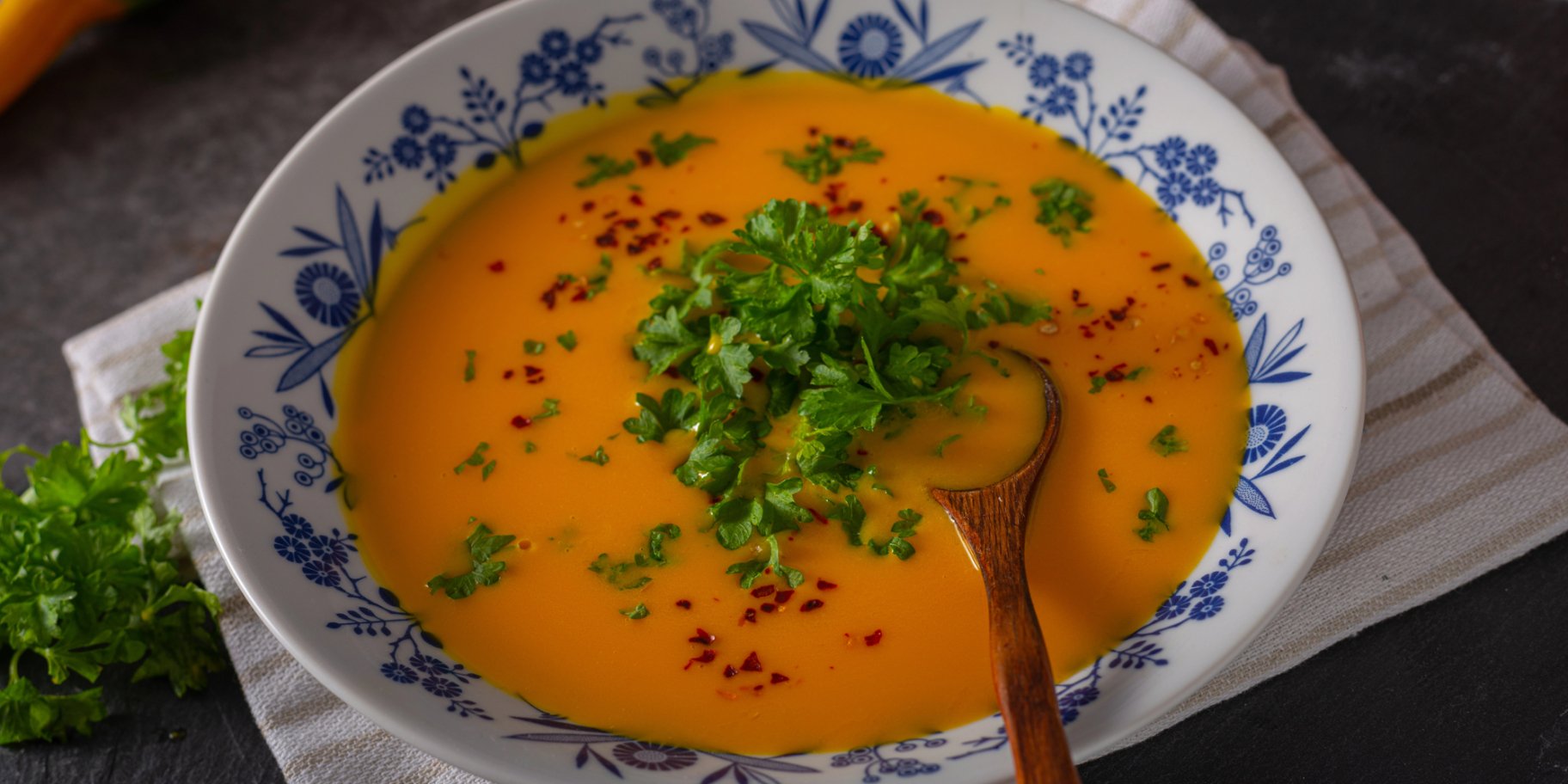 Морквяний суп з білою квасолею