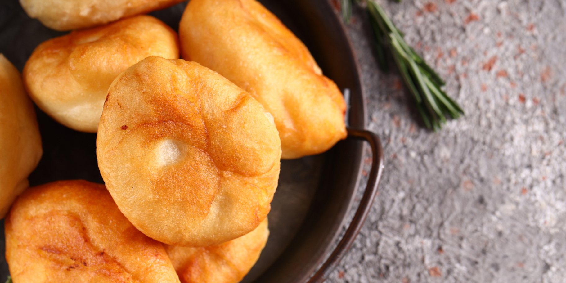 Булочки на сковороді