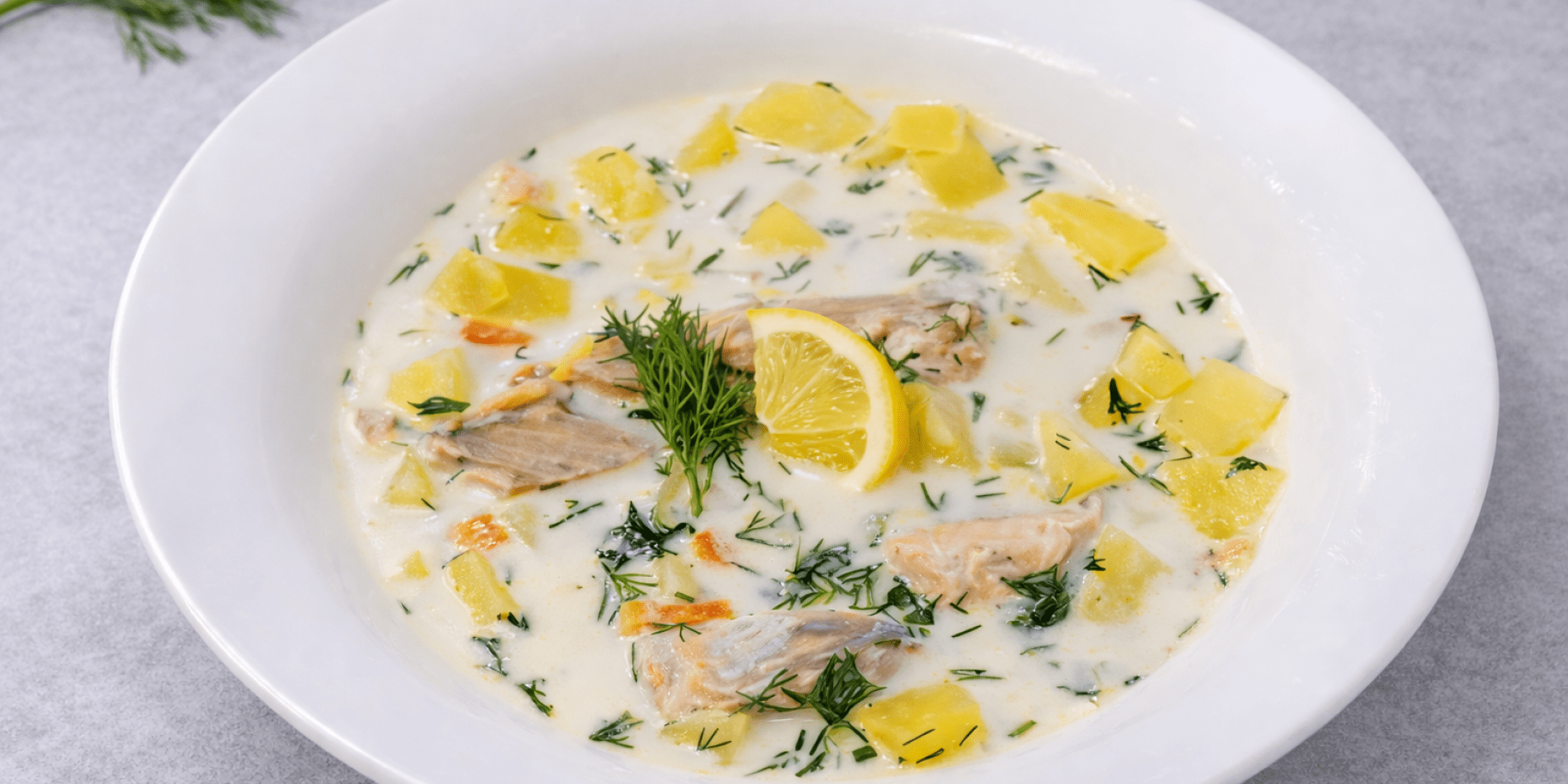 Суп з лососем