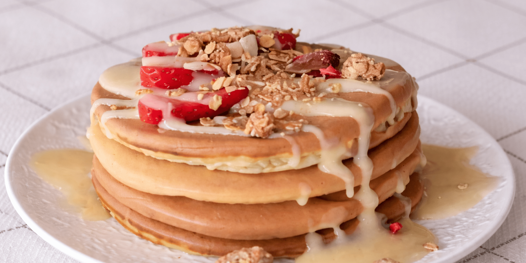 Панкейки з гранолою