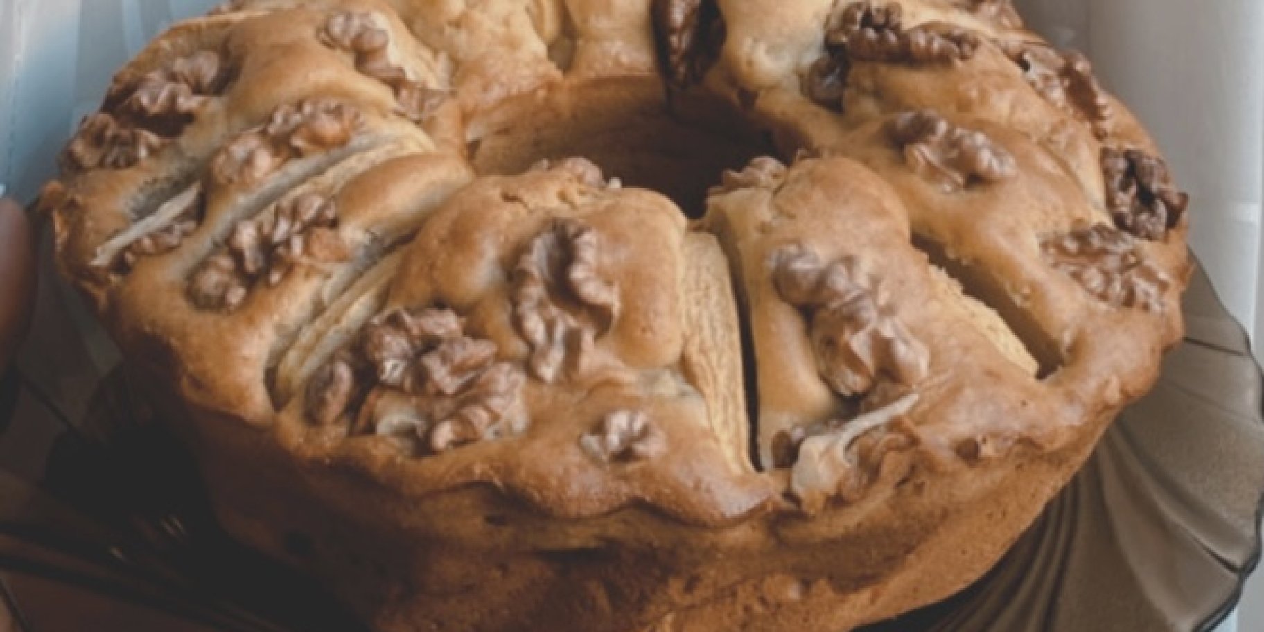 Шарлотка з яблуками та горішками Шарлотка з яблуками та горішками