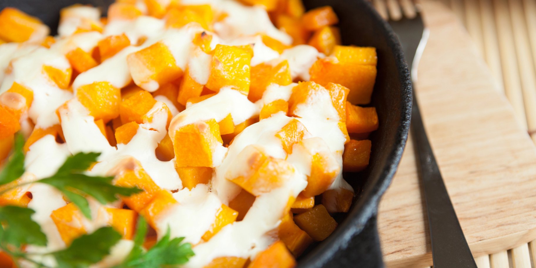 Гарбуз із часником у сметані