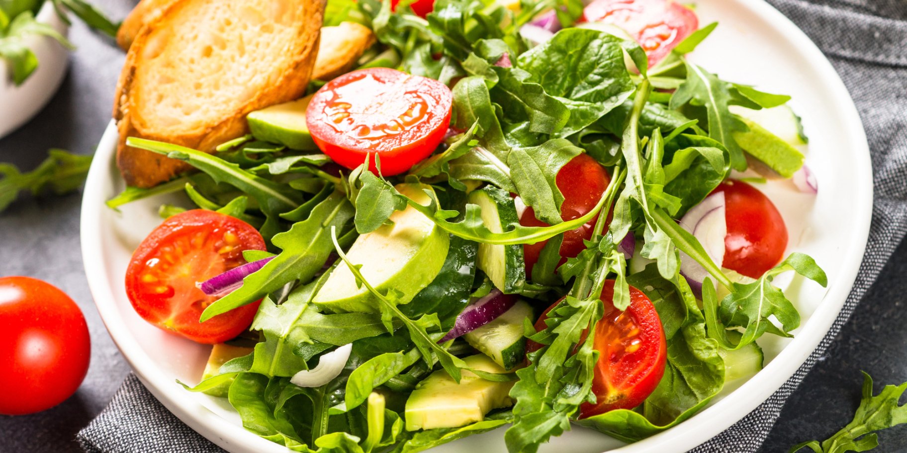 Салат з авокадо