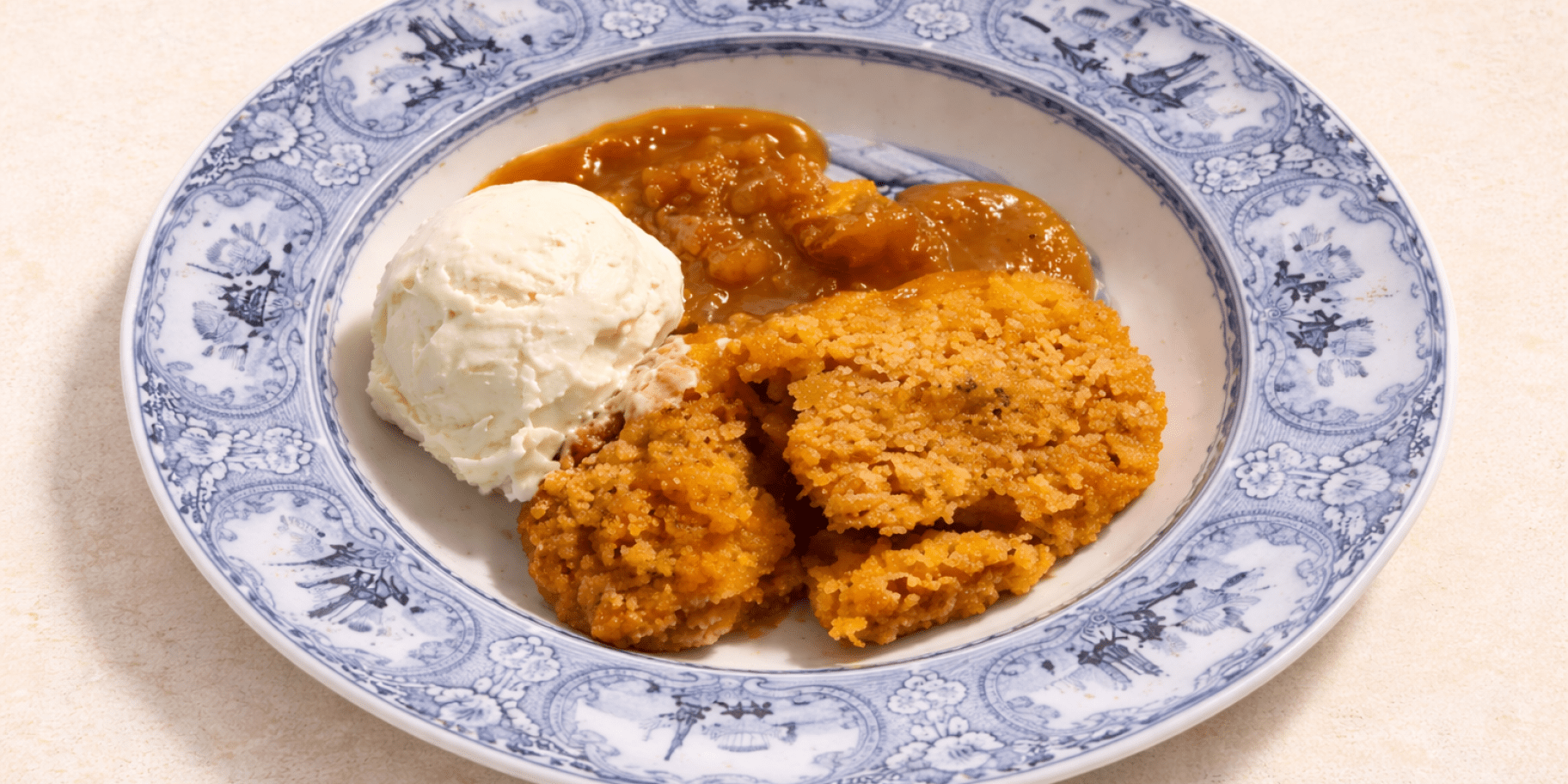 Морквяний торт з карамеллю