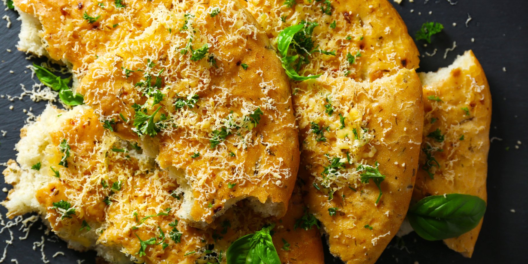 Зелена фокача з броколі