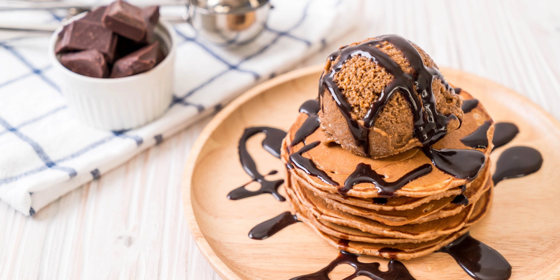 Сирні оладки з розчинною кавою