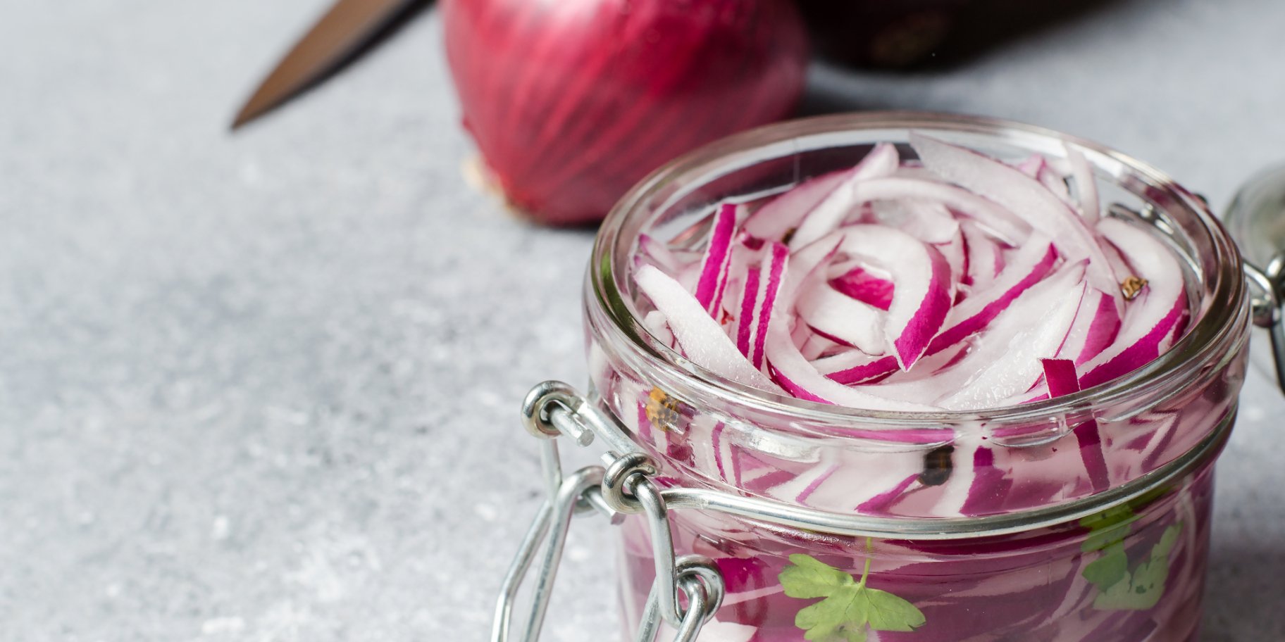 Швидка маринована цибуля