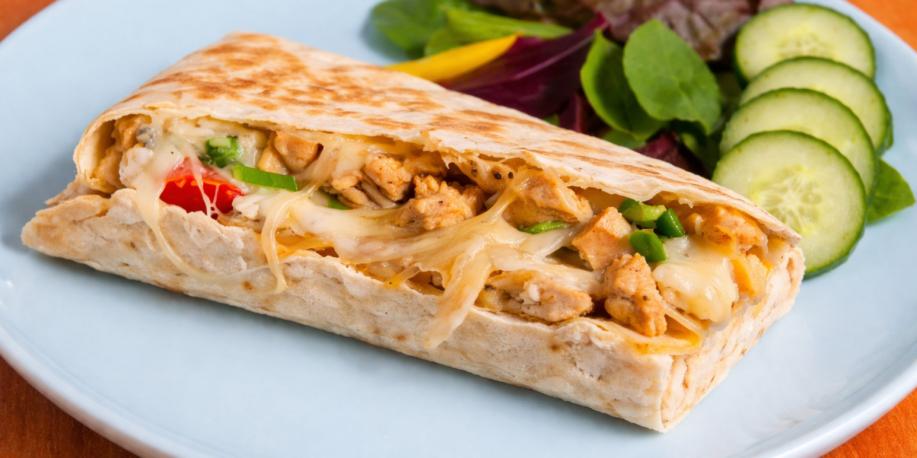 Лаваш з м’ясом, овочами