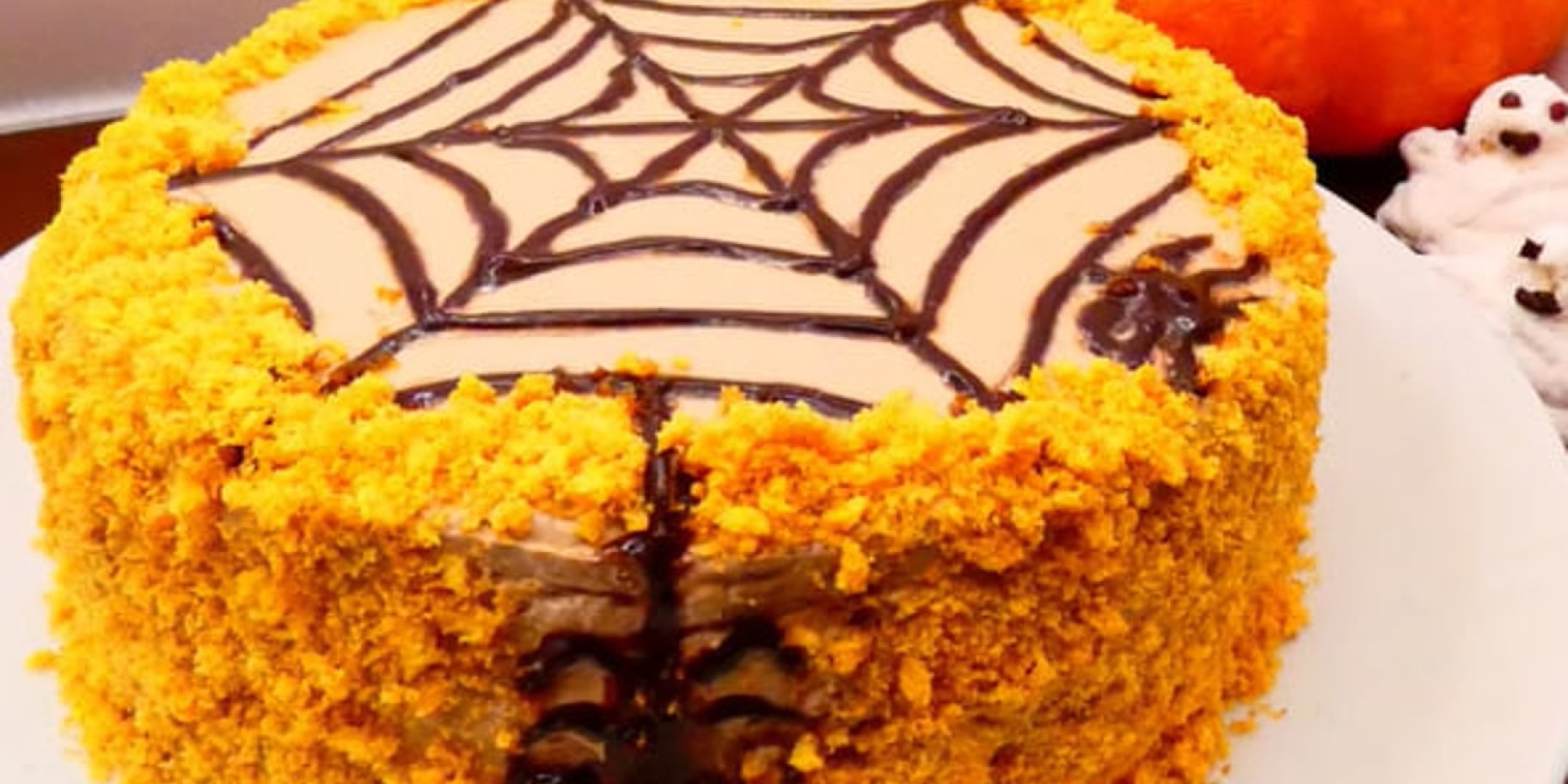 Гарбузовий торт на Гелловін Гарбузовий торт на Гелловін