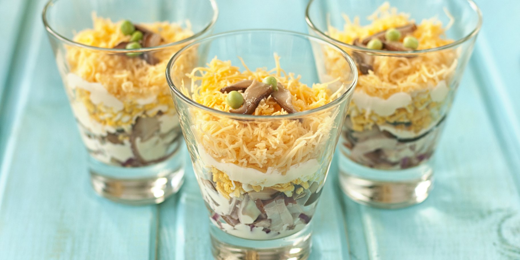 Салат з копченою куркою