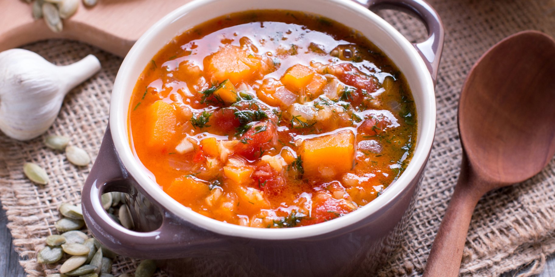 Зимовий суп мінестроне