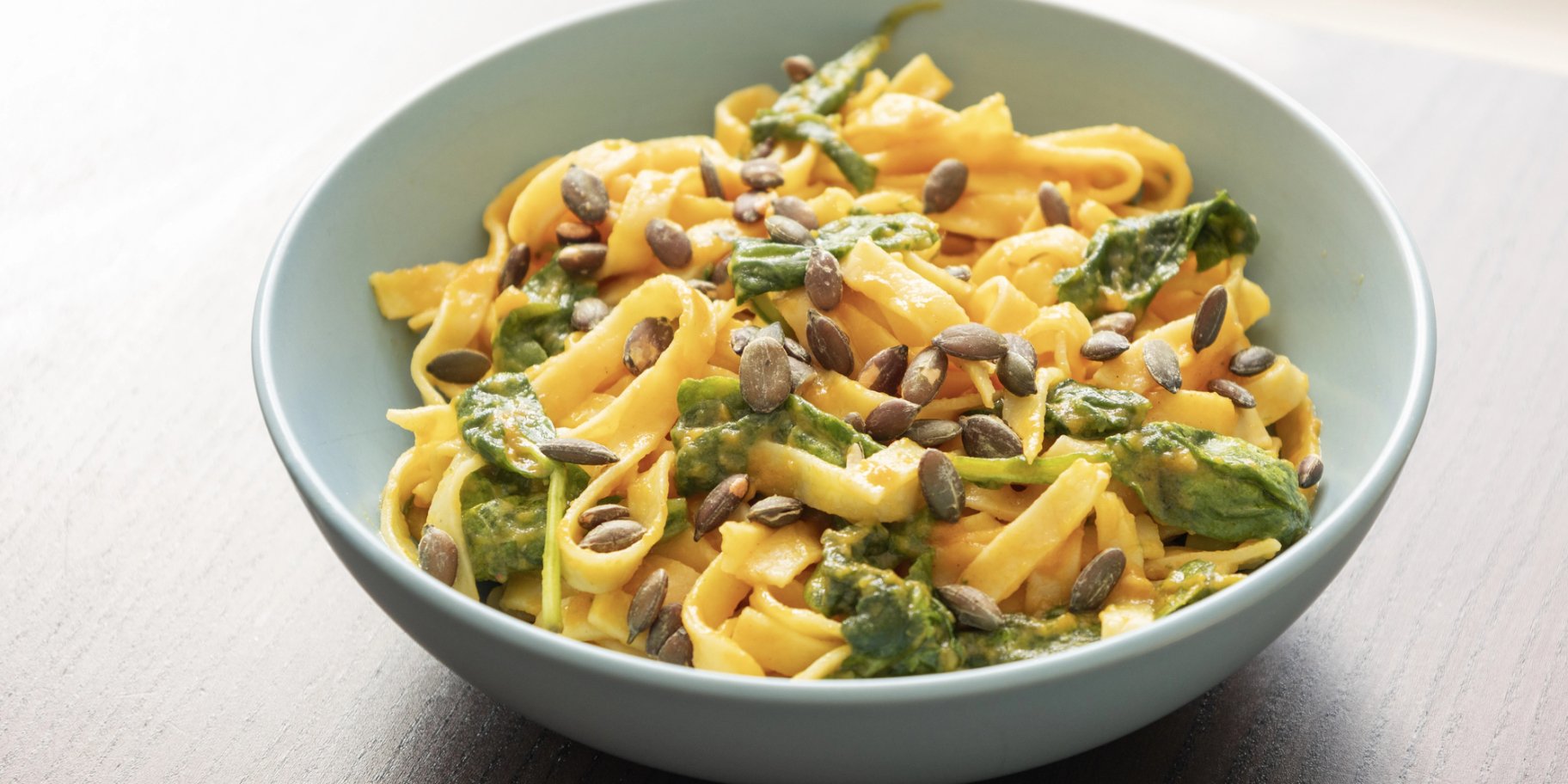 Паста з гарбузом, шпинатом та 3 видами сиру