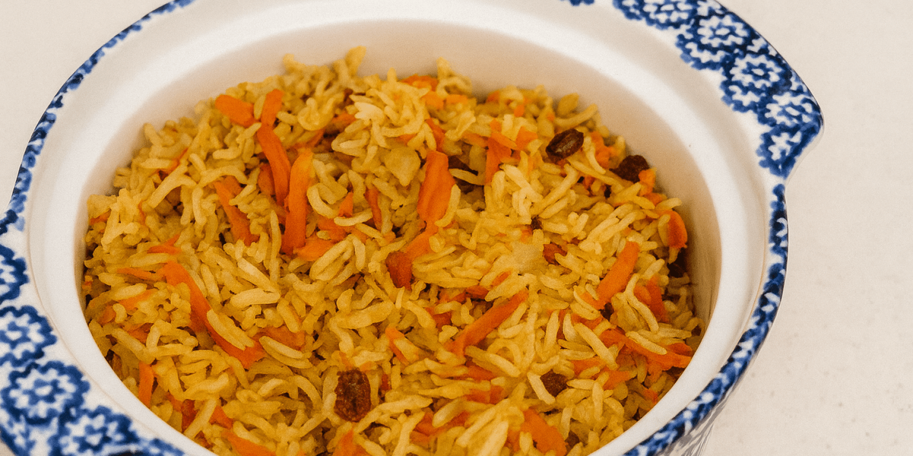 Плов з овочами, м’ясом та сухофруктами