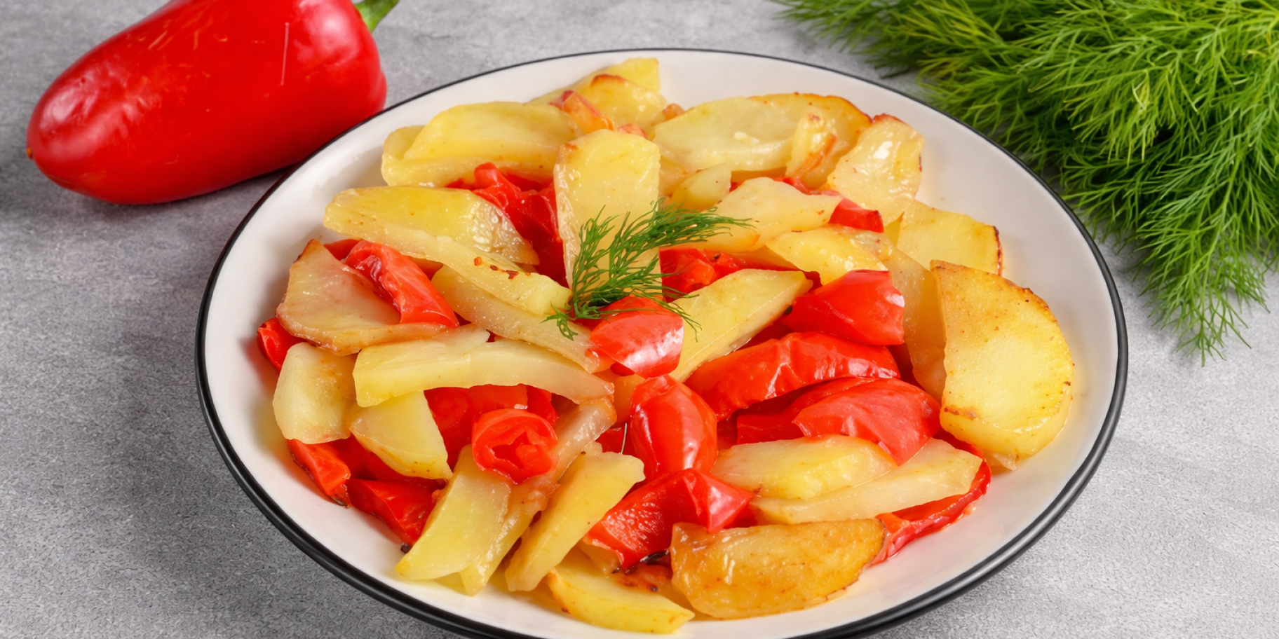 Картопля з болгарським перцем