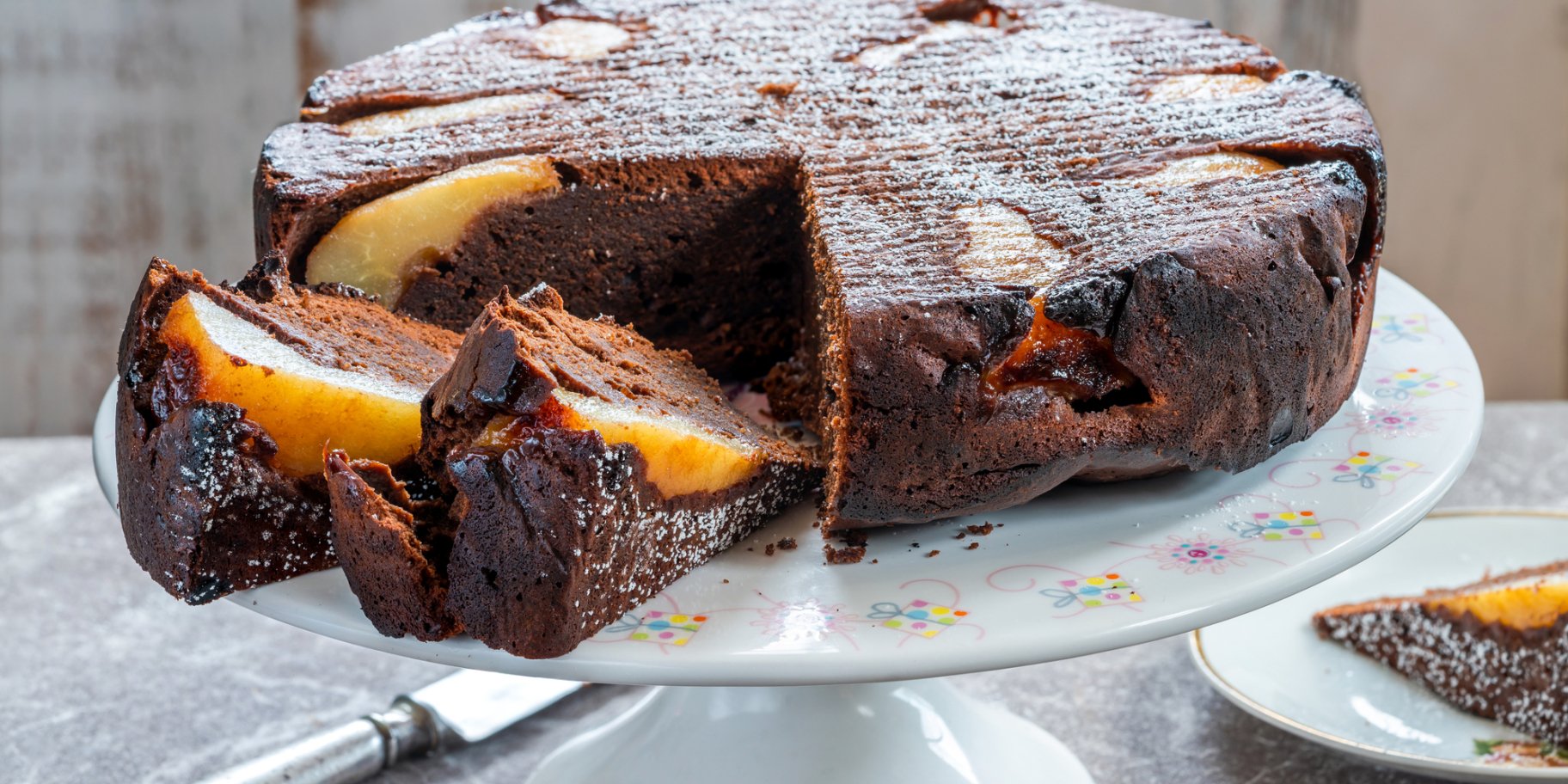 Шоколадний пиріг із грушами без глютену