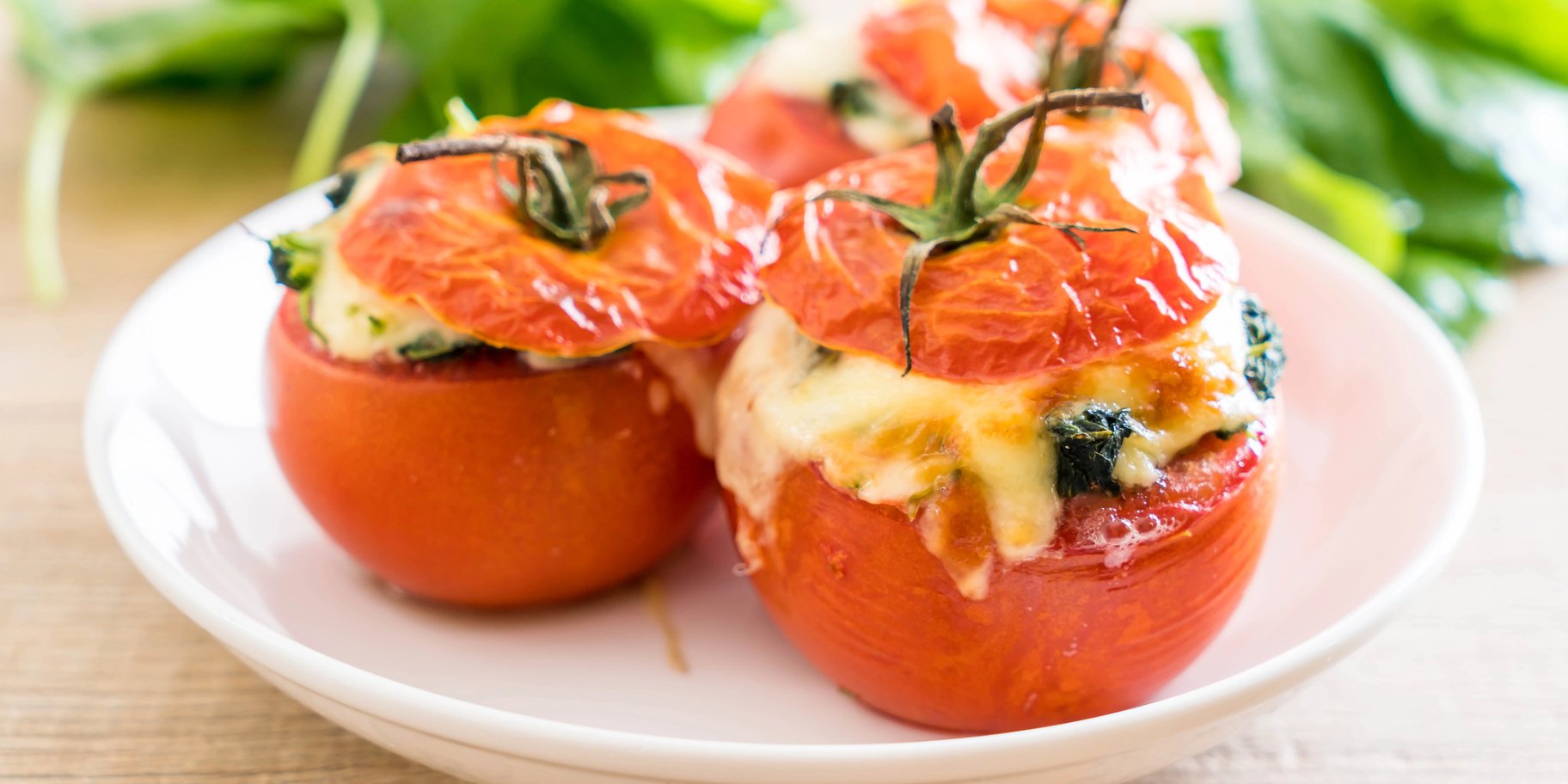 Омлет у помідорах