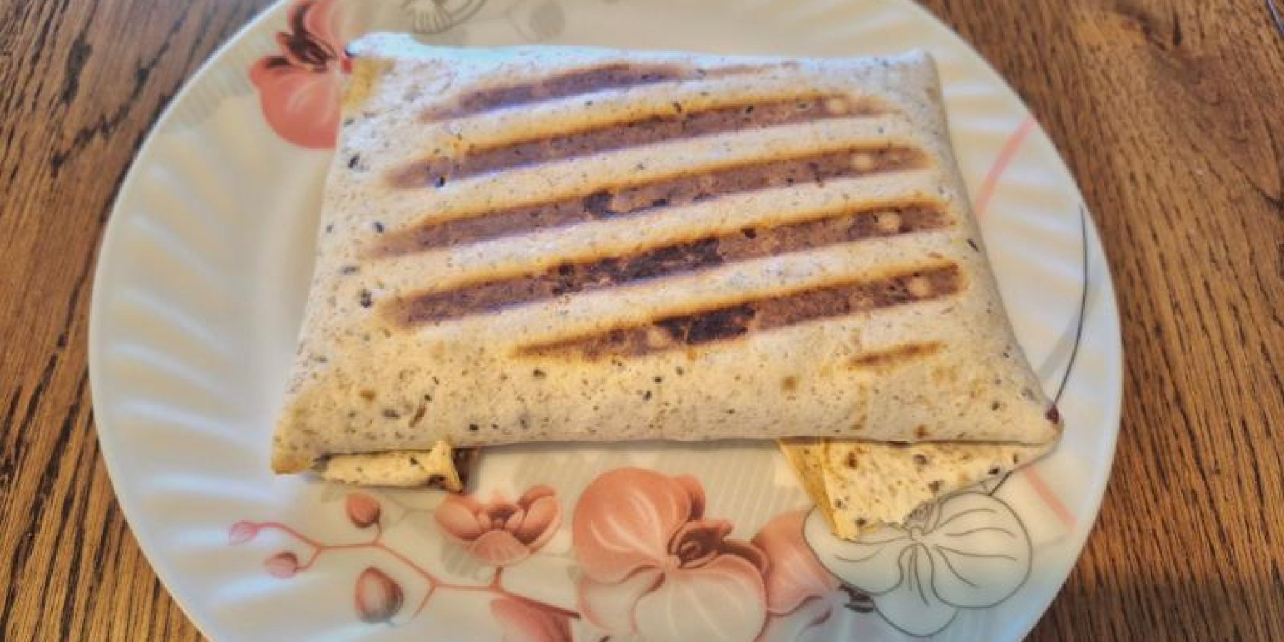 Бурито з тунцем Бурито з тунцем