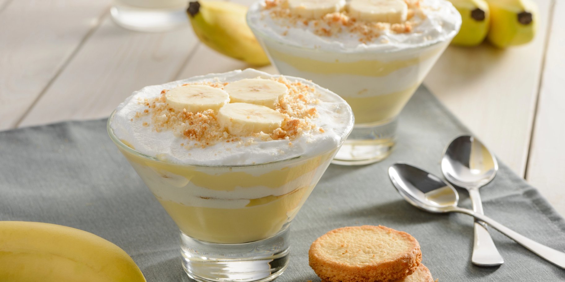 Банановий чизкейк у склянці