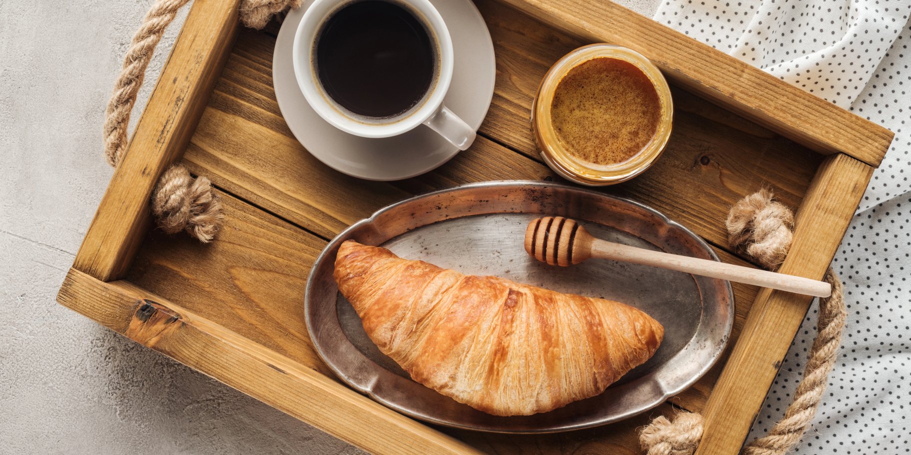 Кава з медом і корицею