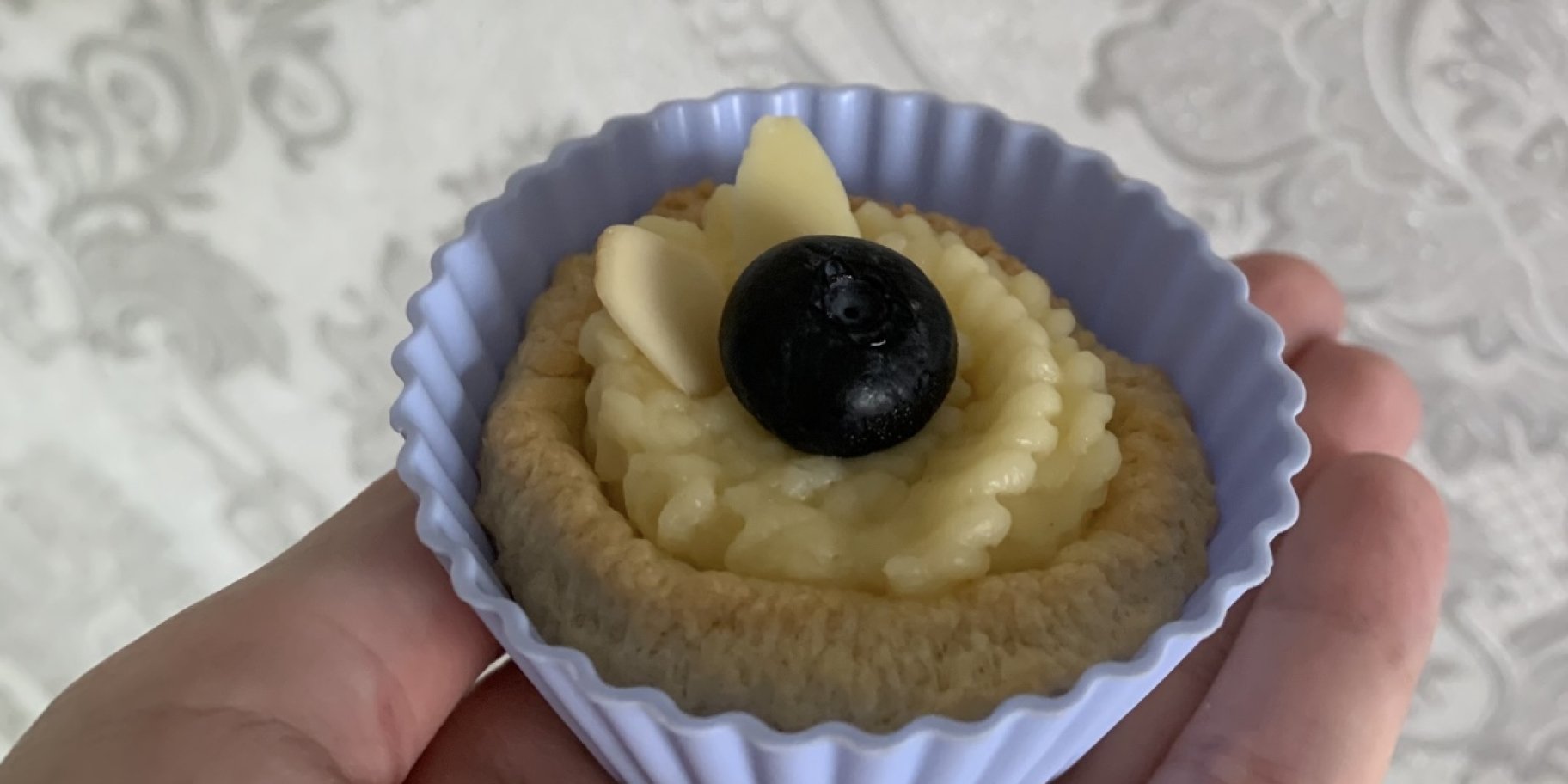 Пісочні кошики із заварним кремом