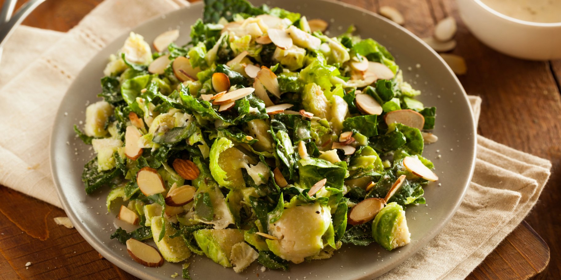 Салат "Цезар" з брюссельською капустою