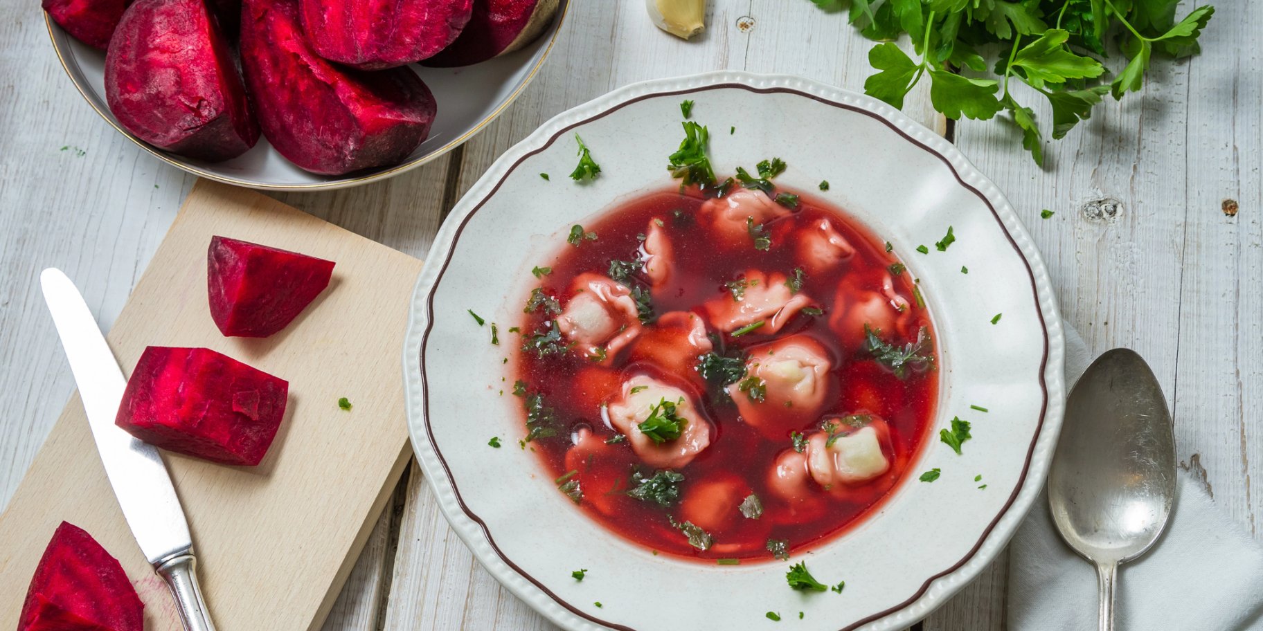 Старовинний борщ з вушками