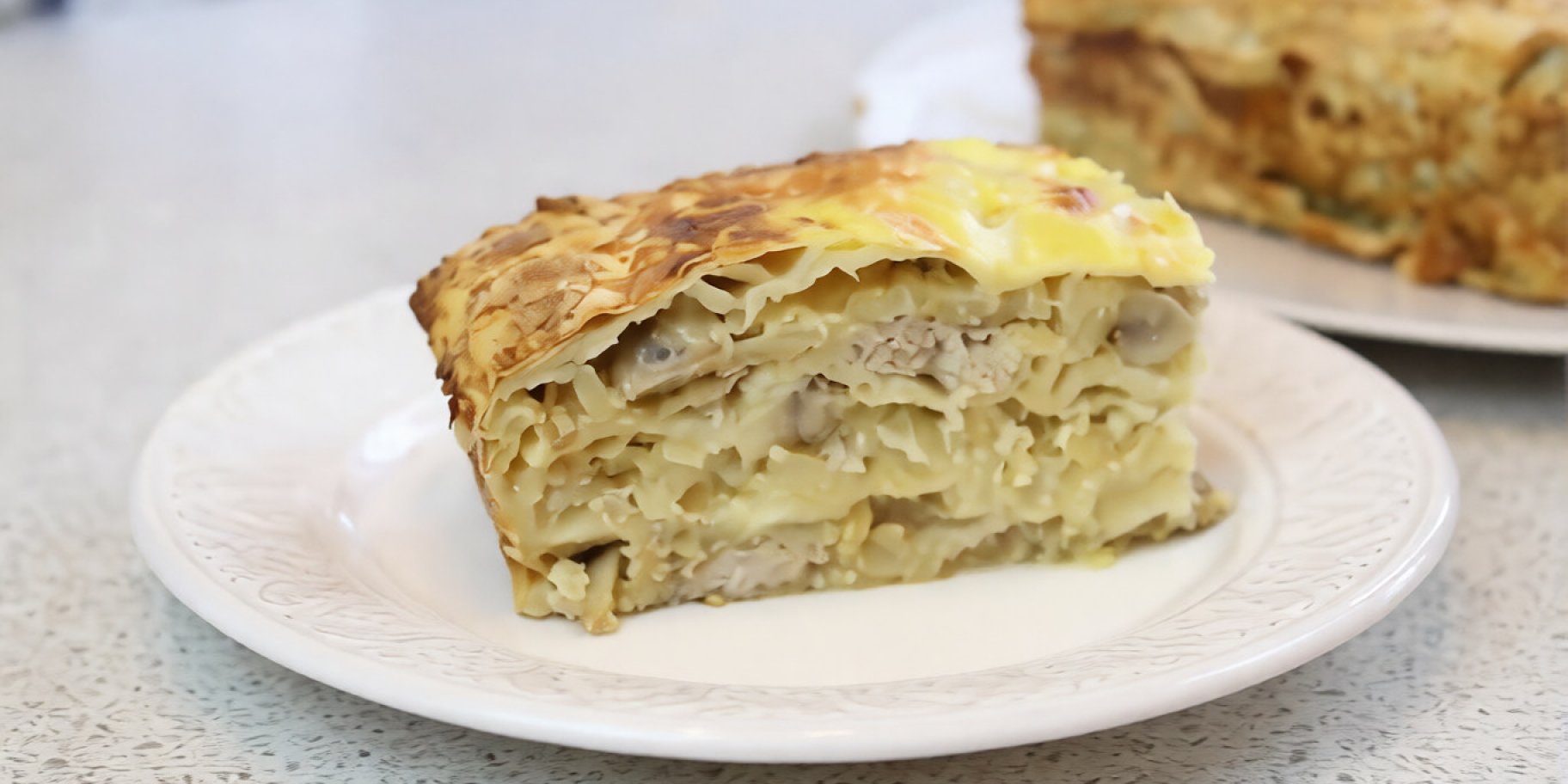 Запіканка з лаваша, фаршу, печериць