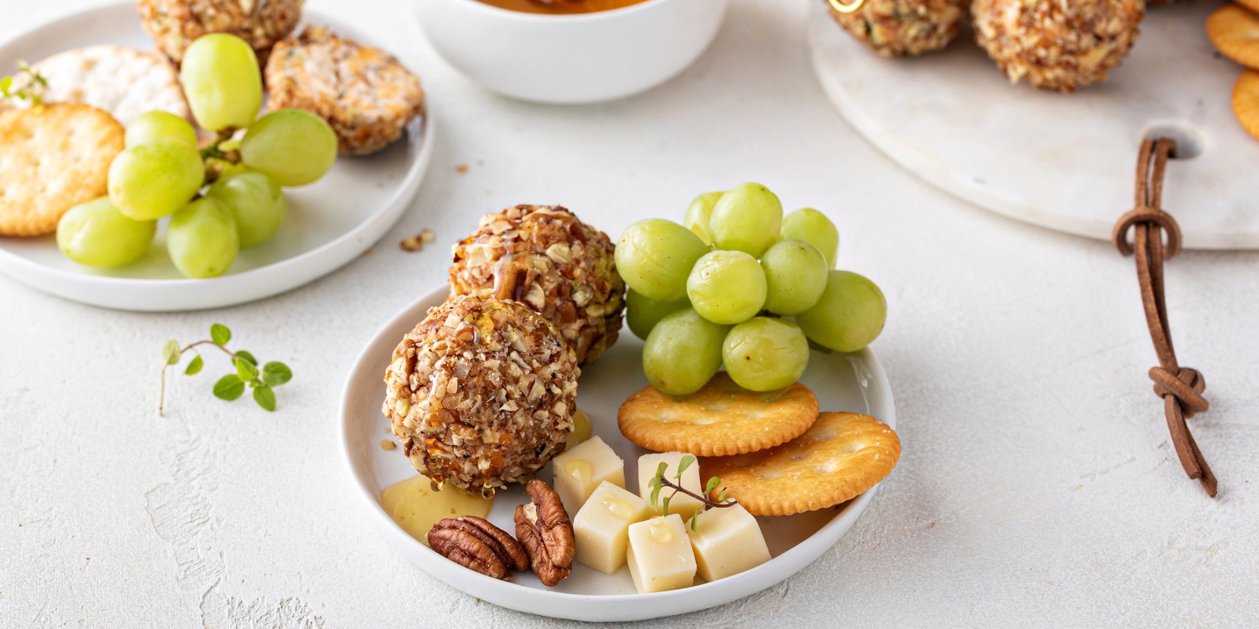 Сирні кульки з авокадо