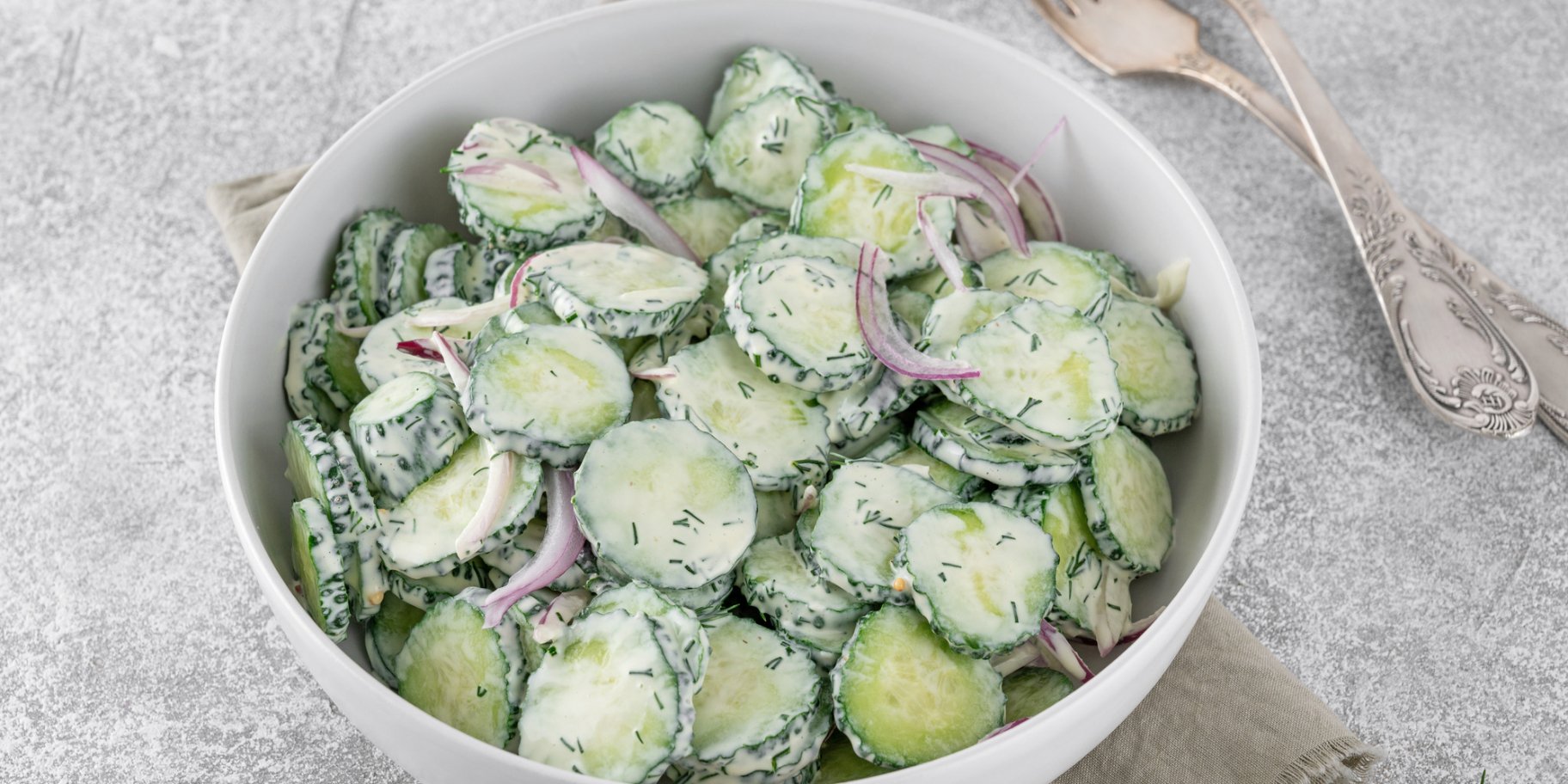 Турецький огірковий салат