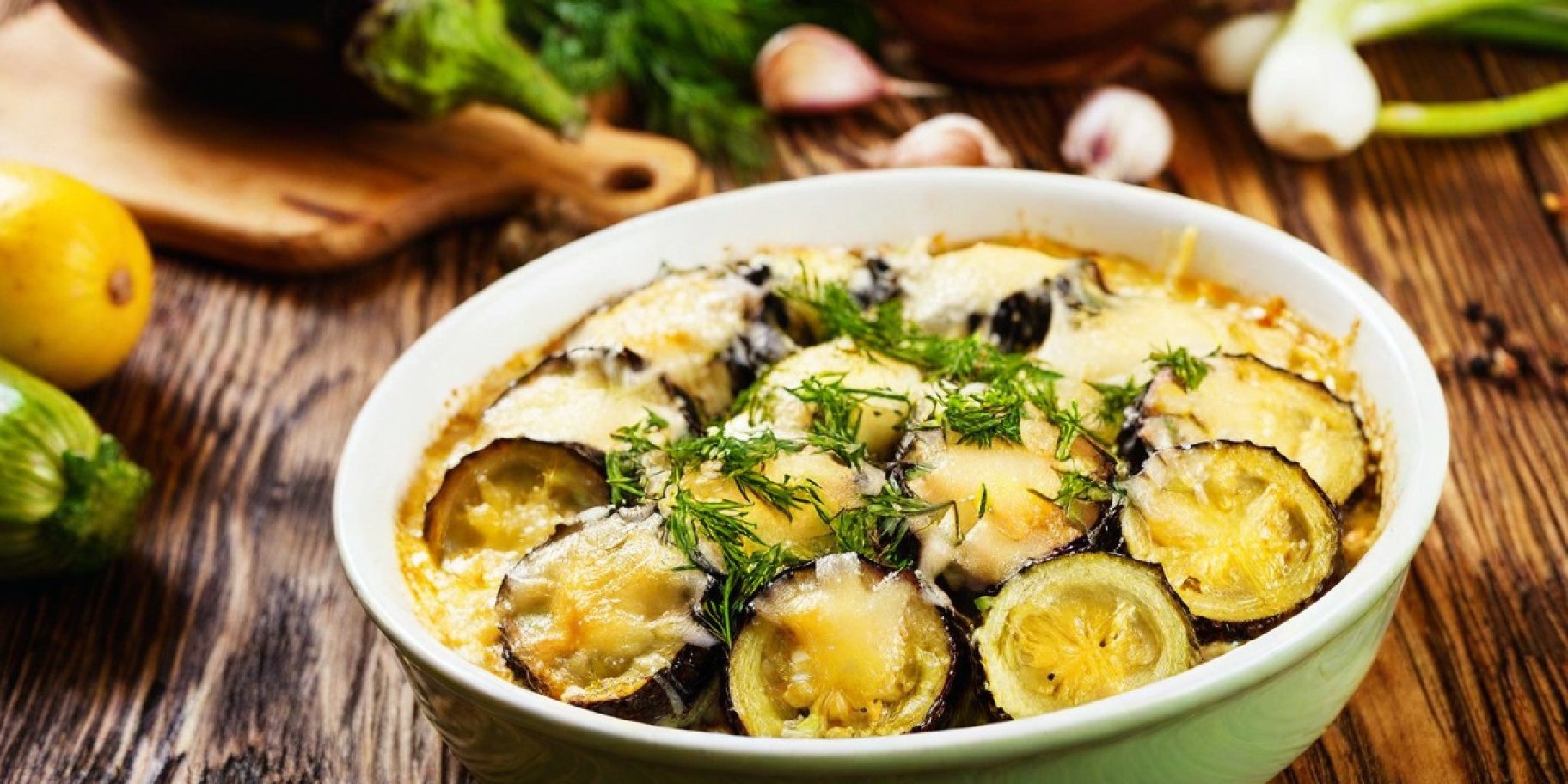 Баранина, запечена з яйцем і овочами Баранина, запечена з яйцем і овочами