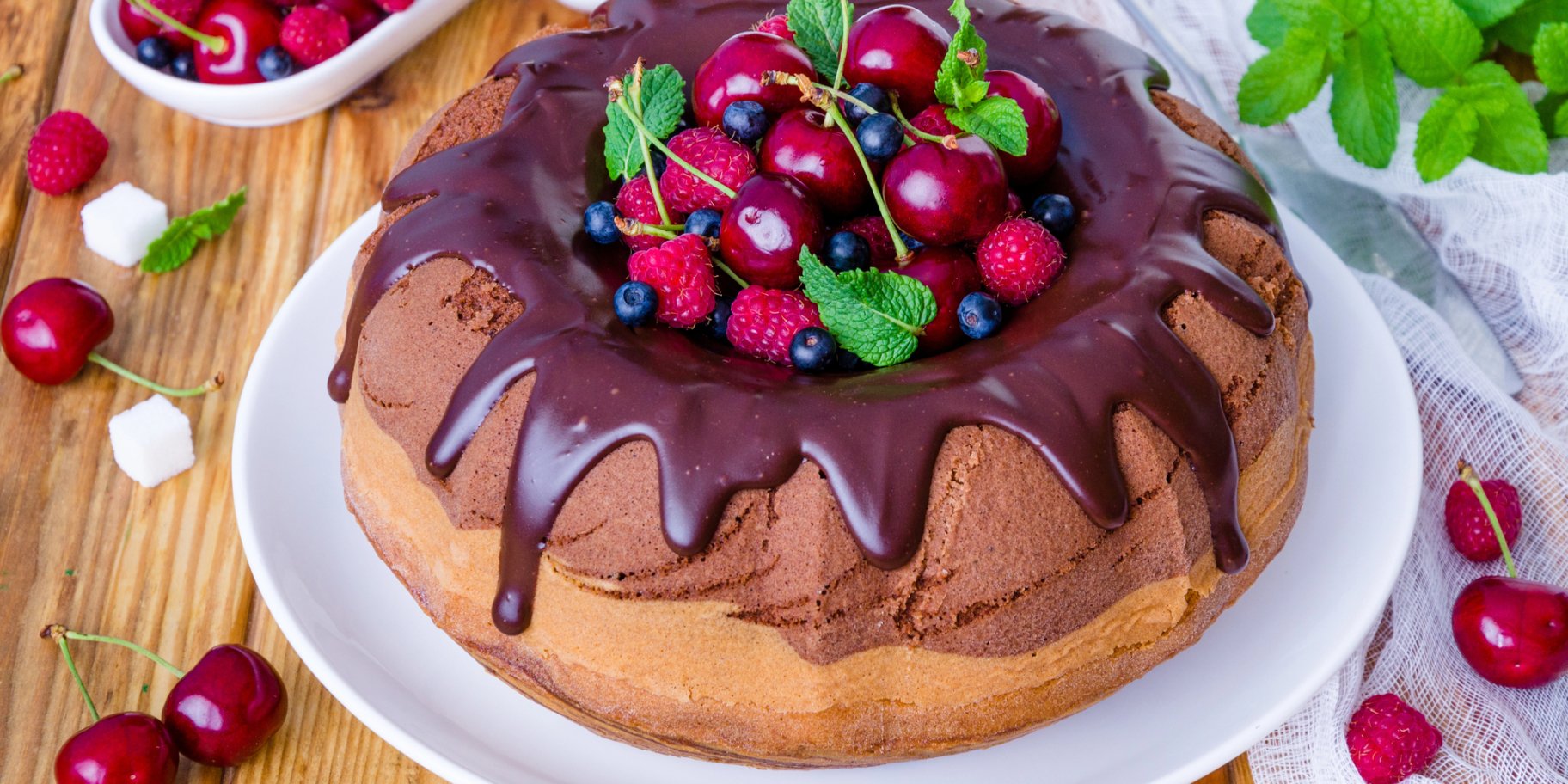 Сирний тришаровий кекс