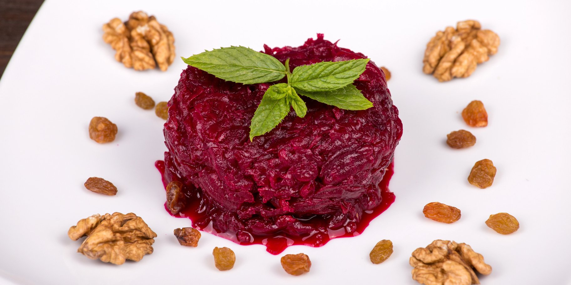 Буряковий салат з крабовими паличками