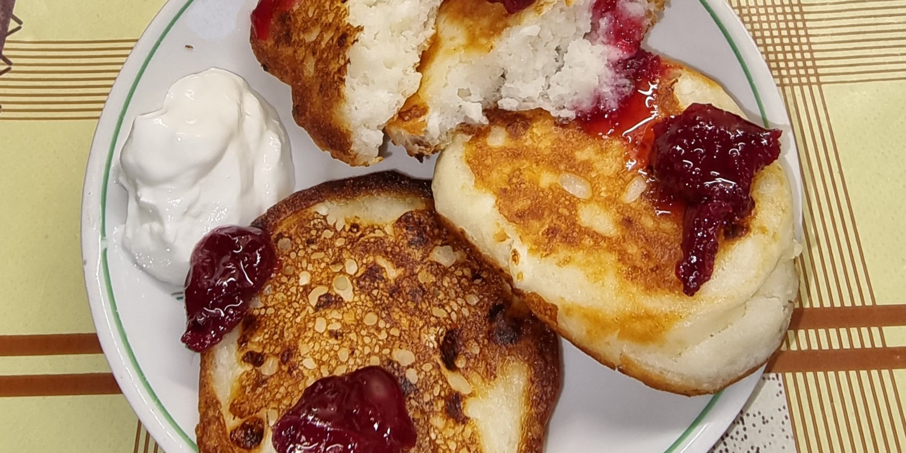 Сирні оладки з рисовим борошном