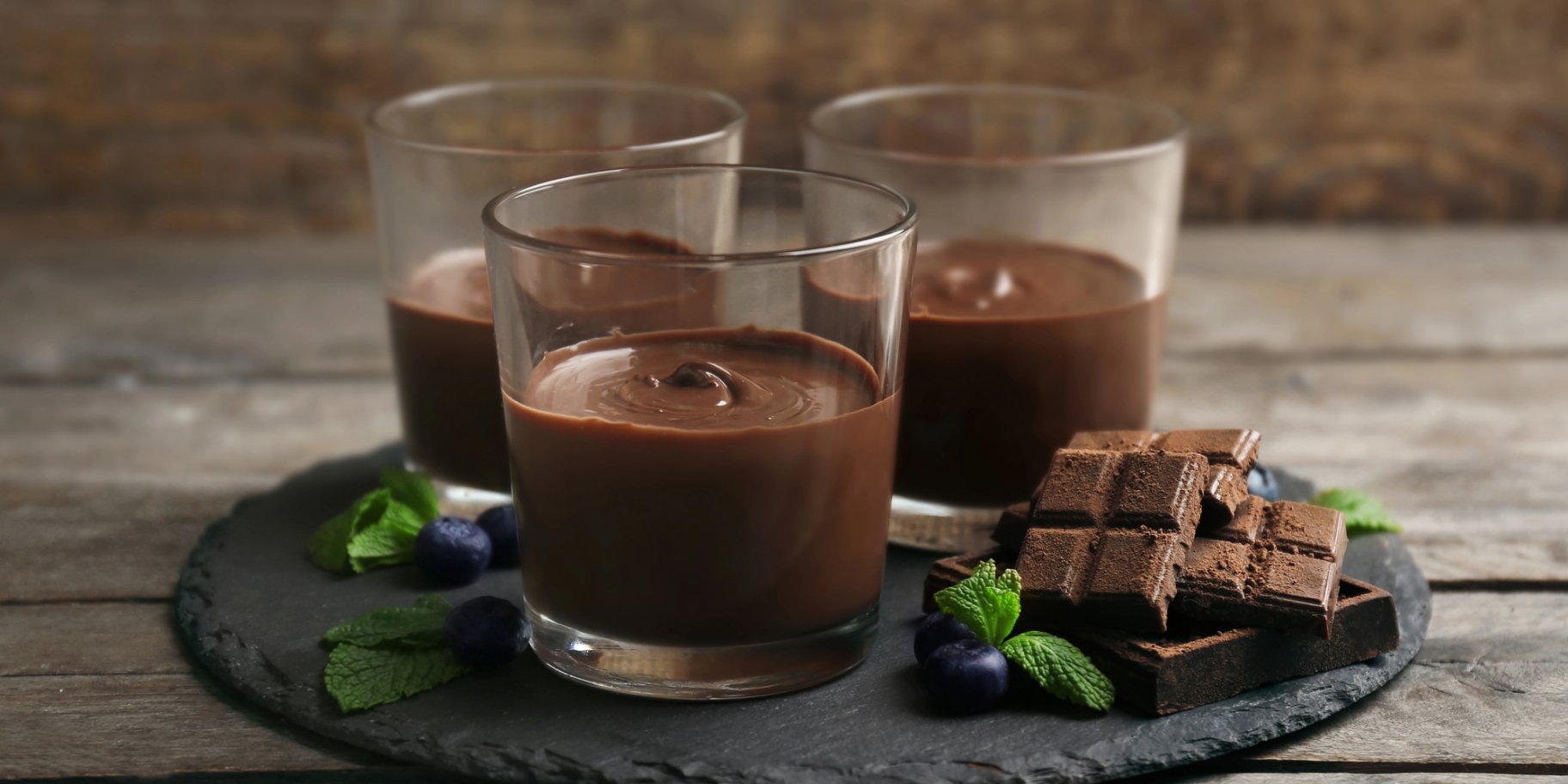 Шоколадний пудинг з фундуком