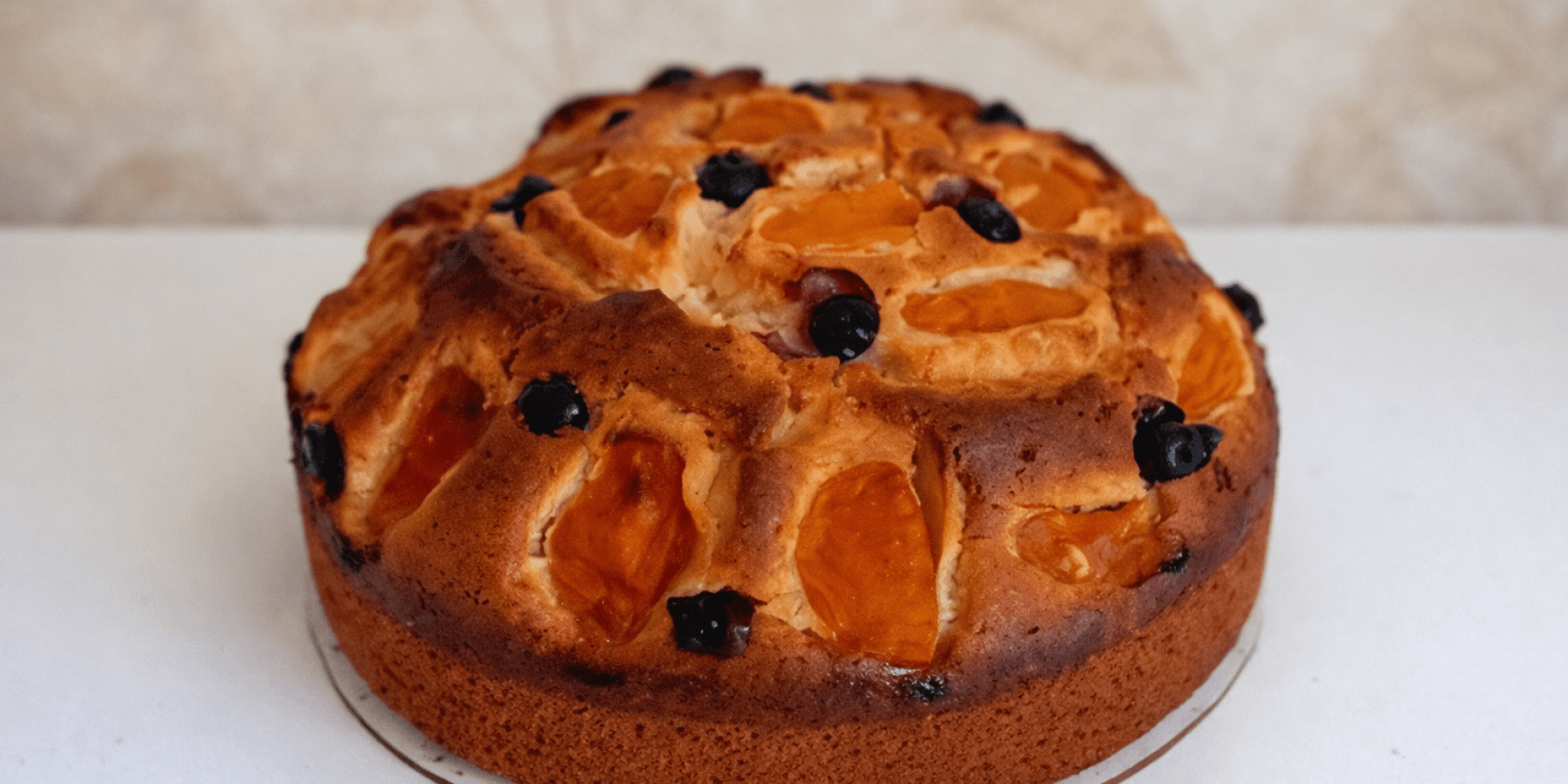 Фруктовий пиріг на йогурті