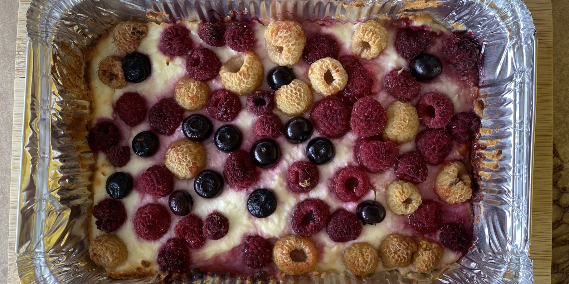 Сирна запіканка з ягодами