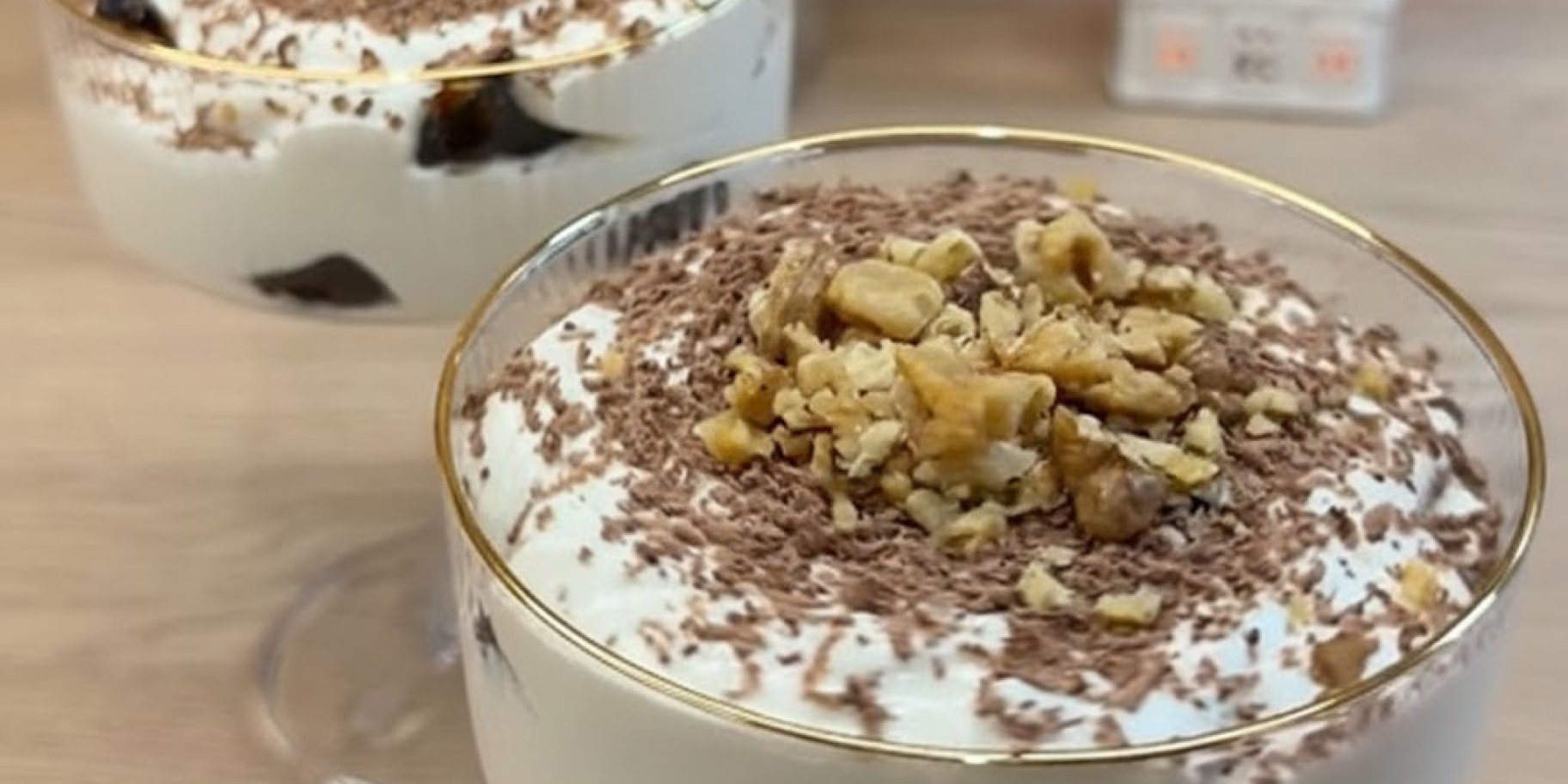 Чорнослив у сметані