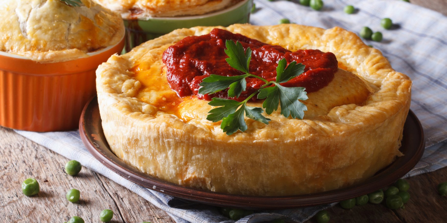 Кіш із куркою, капустою і грибами