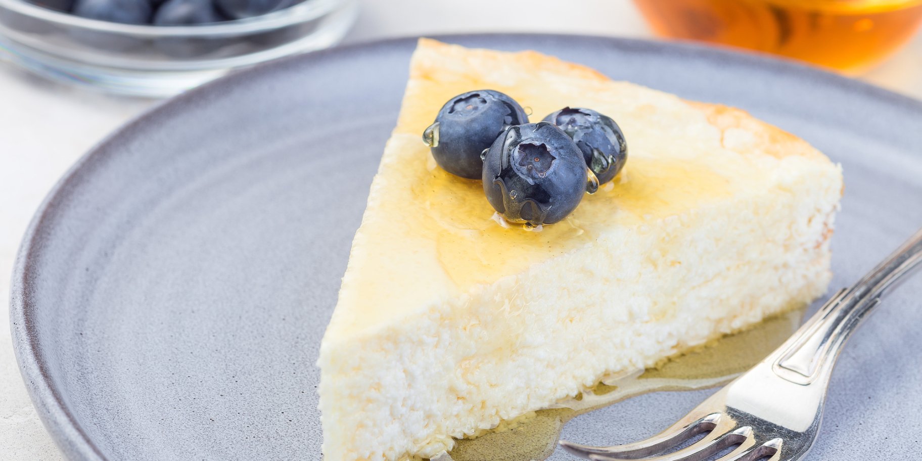 Сирна запіканка з лохиною