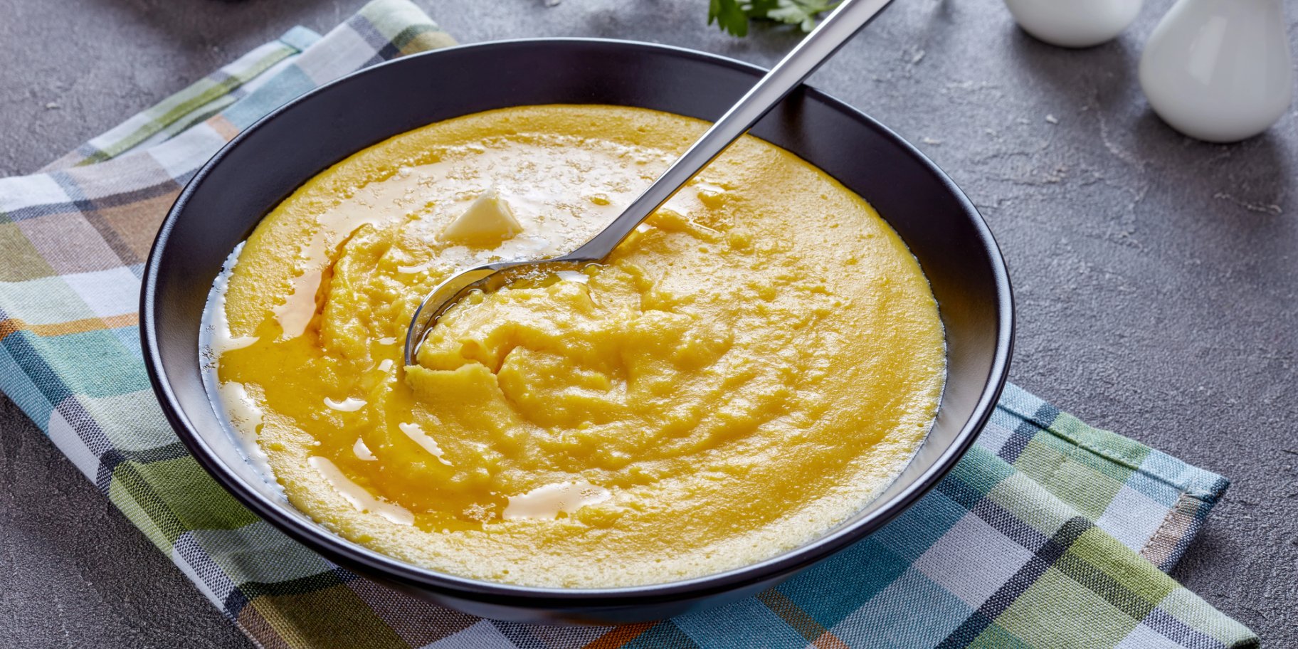 Кукурудзяна каша з яблуком