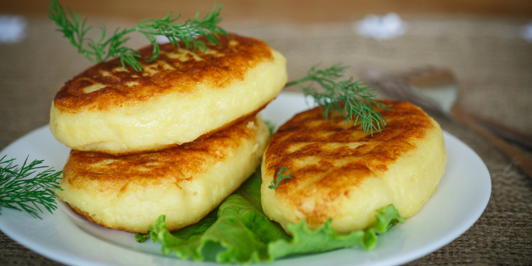 Картопляні пиріжки з сиром