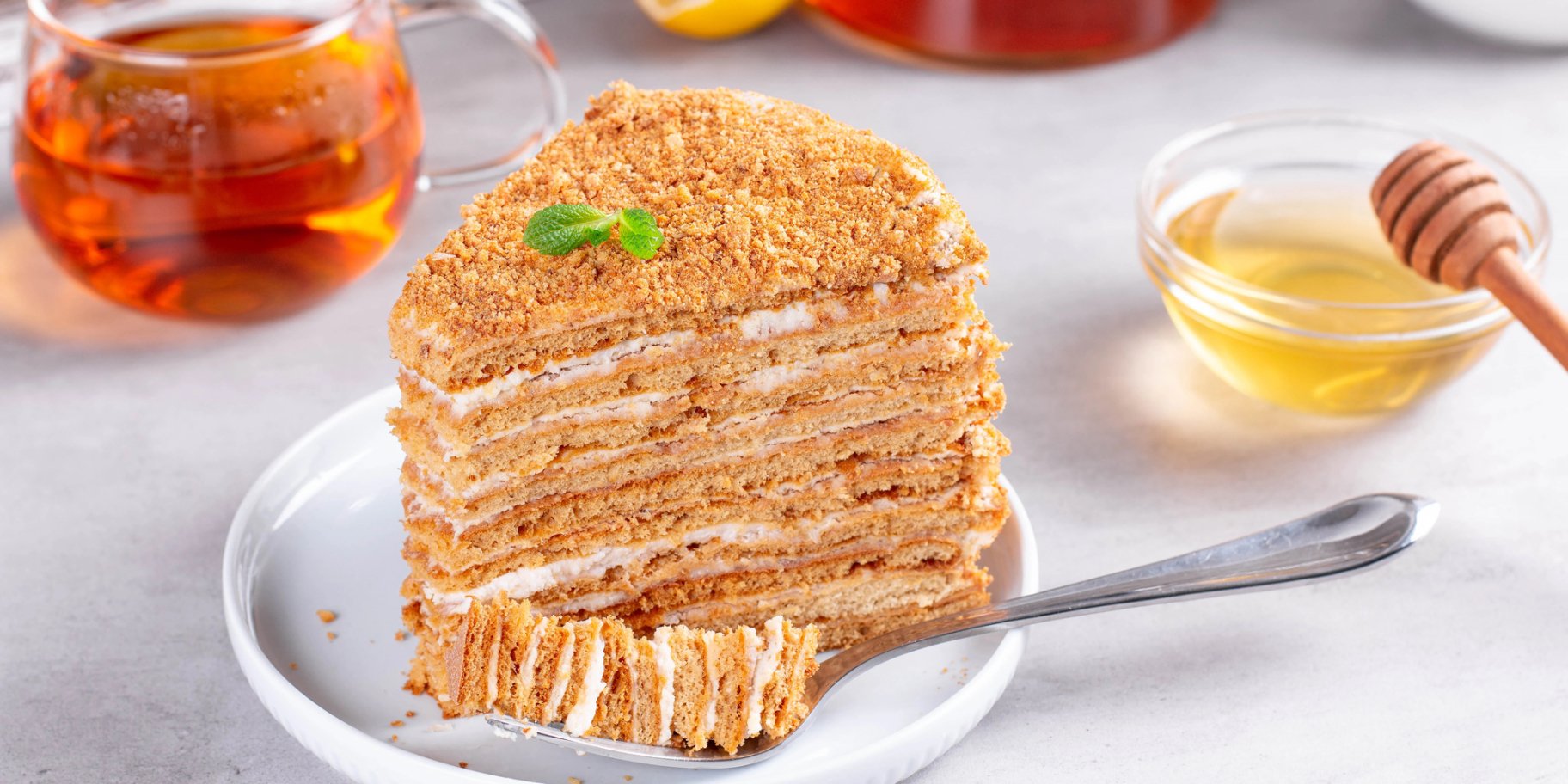 Торт Бджілка