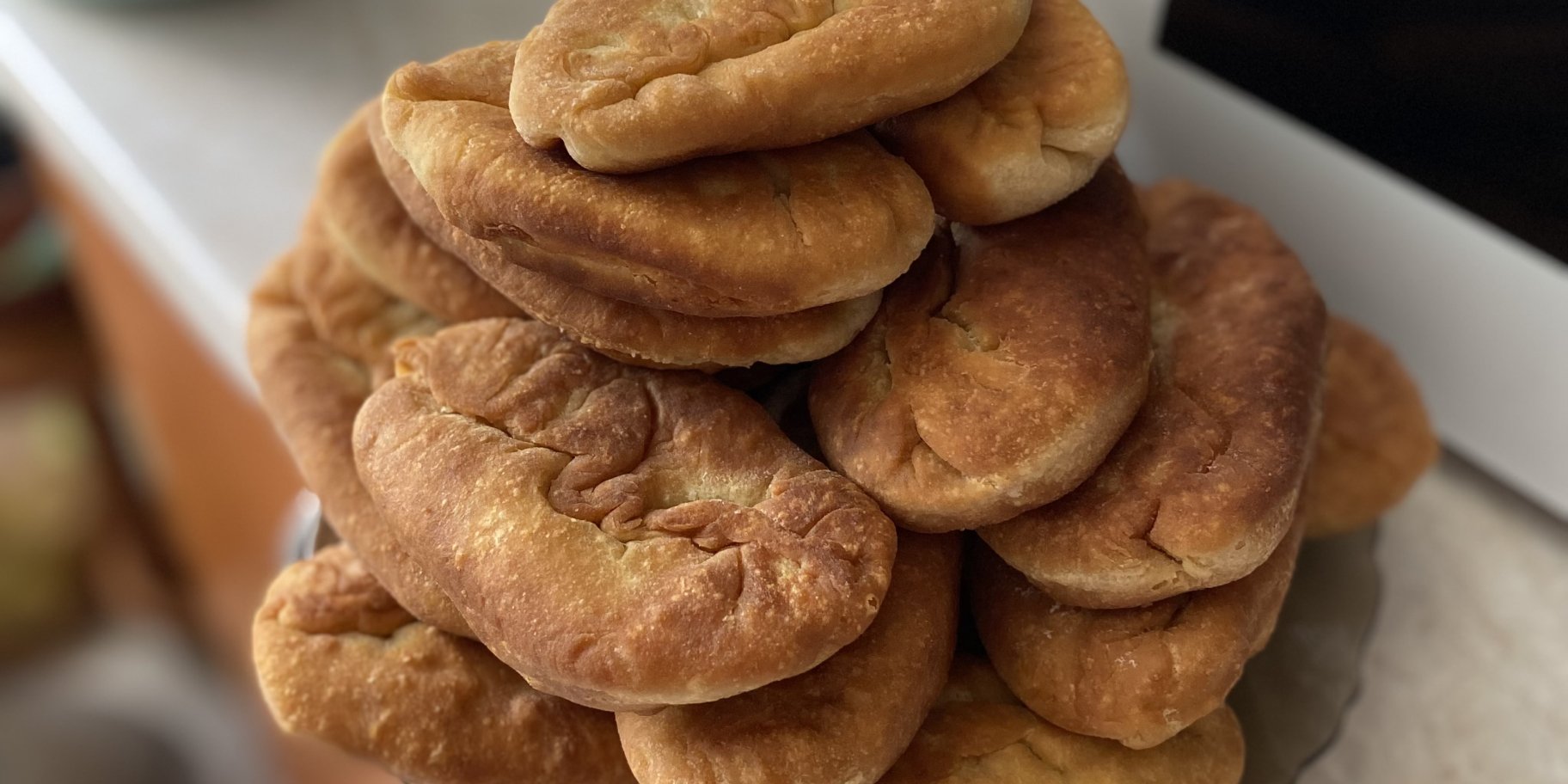 Смажені пиріжки з яблуками