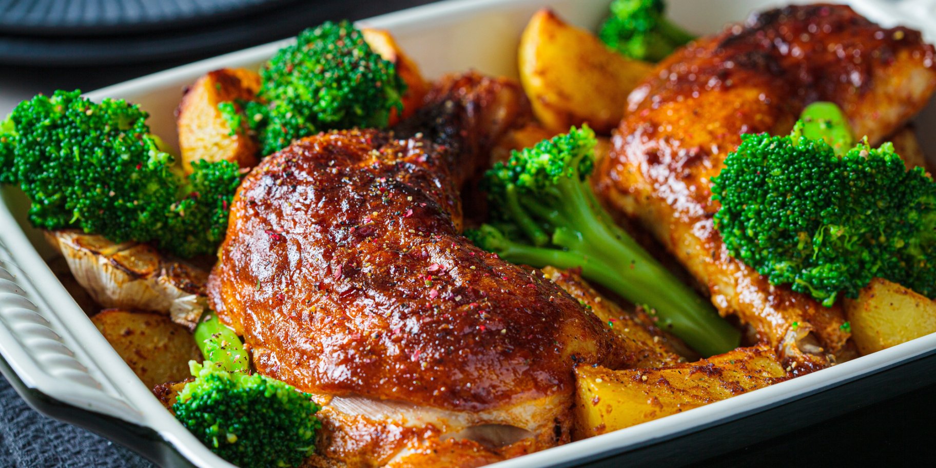 Курка з картоплею по-грецьки